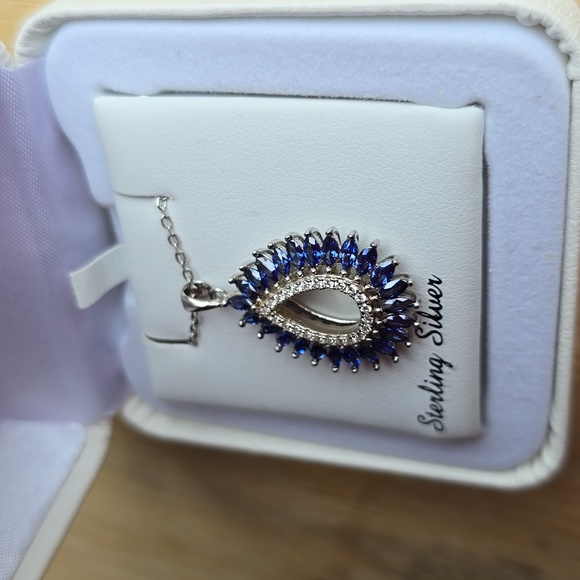 STERLING SILVER FINE JEWELRY CUBIC ZIRCONIA BLUE PENDANT NECKLACE - Picture 3 of 12